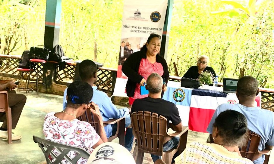 IAD capacita parceleros de Sierra Prieta, Yamasá en liderazgo comunitario y conservación medioambiental