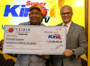 Motoconchista gana 25 millones de pesos en Super Kino Tv