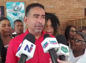 Nelson Gutiérrez denuncia muerte de ucraniana y “fuga” de dos colombianos en Dirección General de Migración de Haina